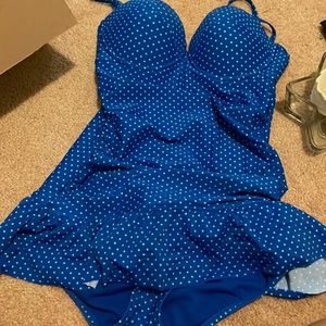 Size medium Joe boxer swim suit